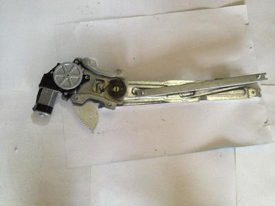 三一搅拌车318 C8款玻璃升降器总成 批发零售全解析